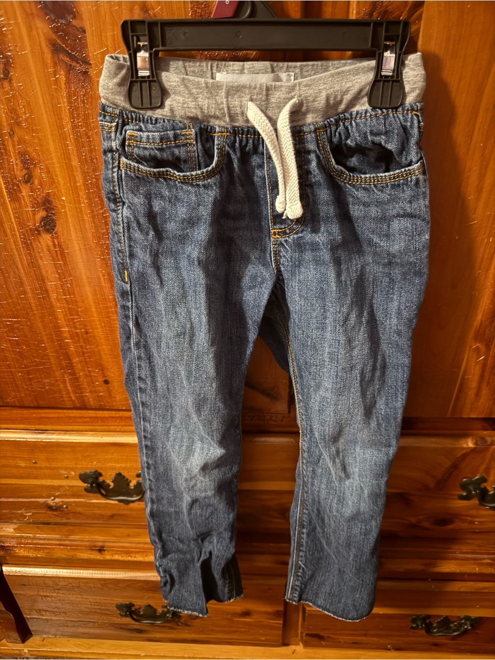 Pre-Owned girls  size 4 Blue Denim Jogger Jeans with Gray Drawstring Waist
